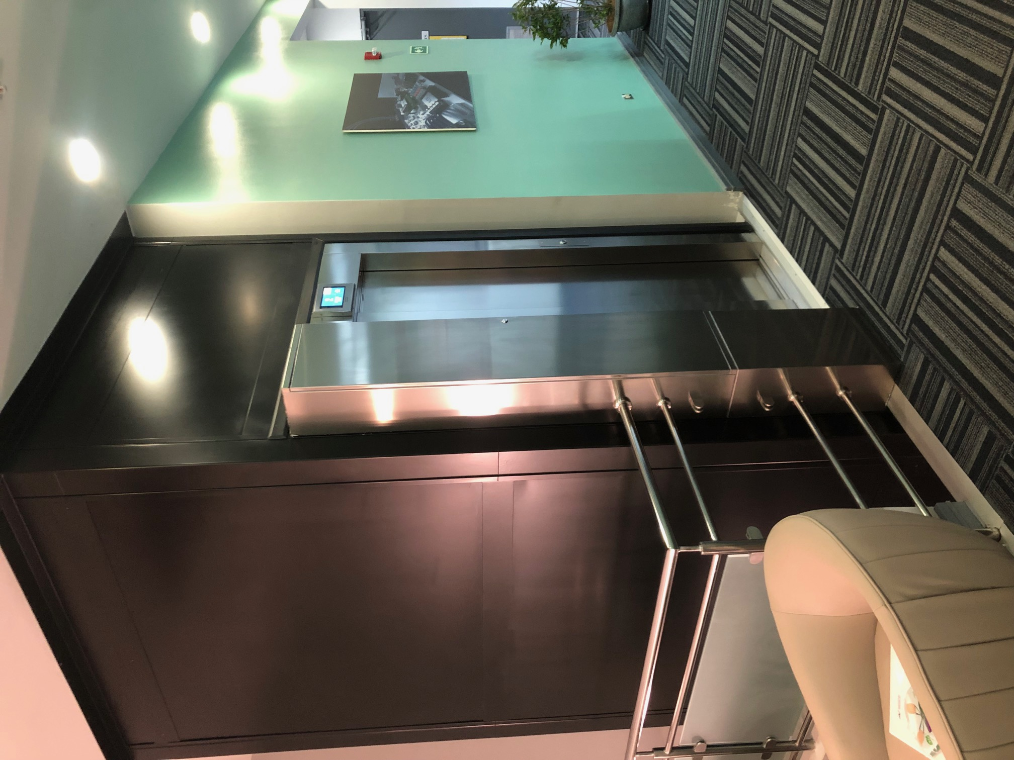 Ascensor en Samtec