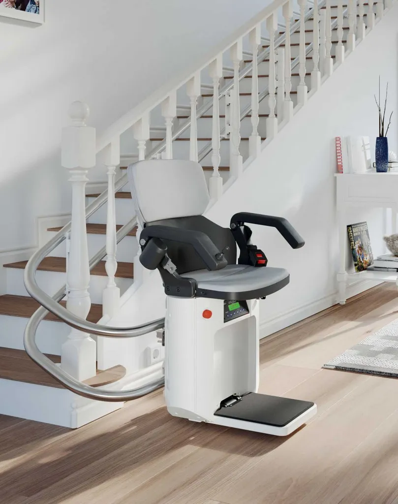 Silla salvaescaleras curva